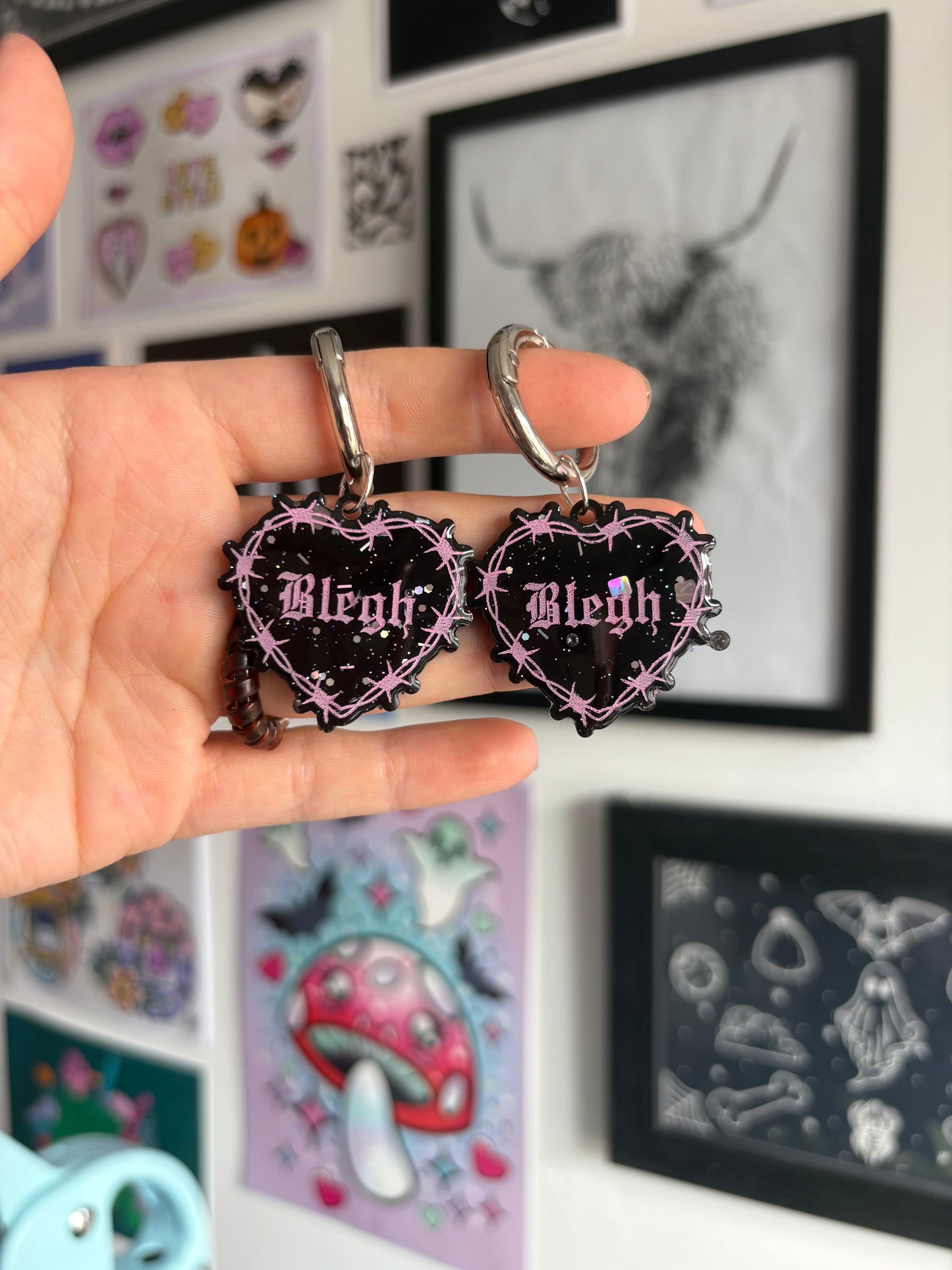 Black & Pink Blegh Barbed Heart Boot Charms