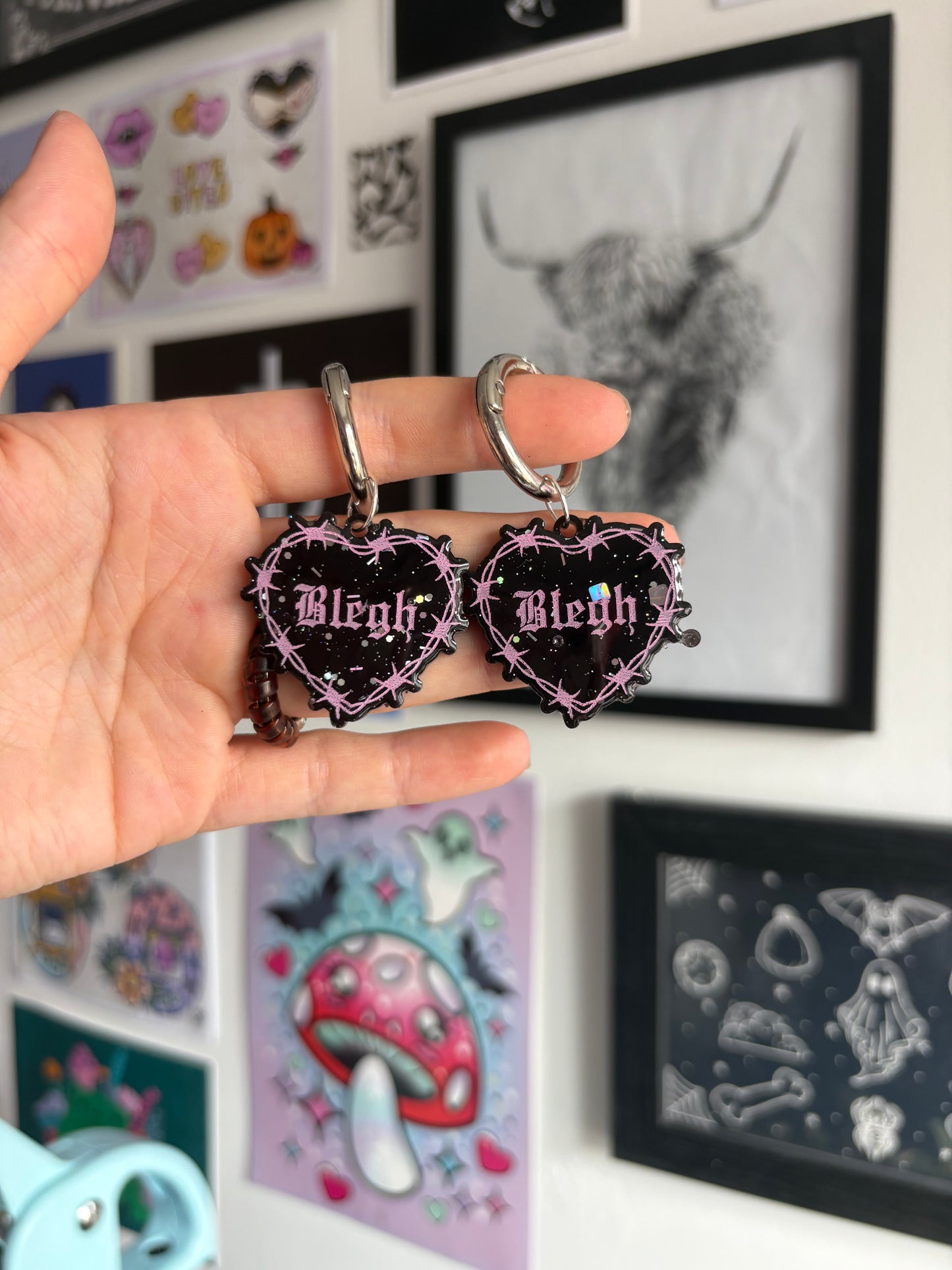 Black & Pink Blegh Barbed Heart Boot Charms