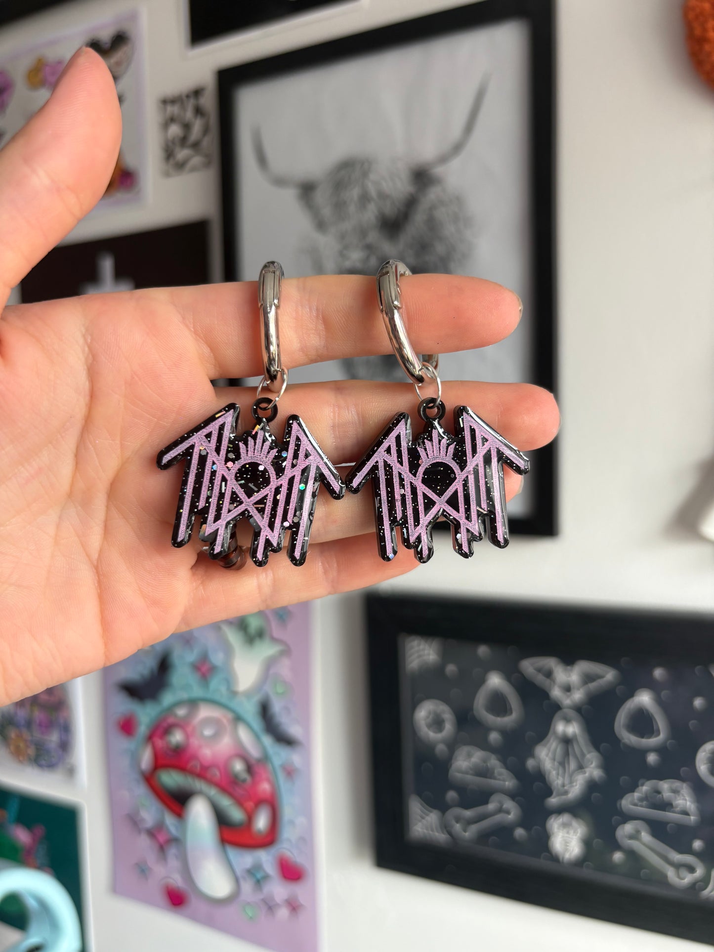 Black & Pink Sleepy Boot Charms