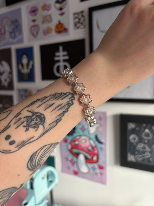 Silver Flowers Beaded Bracelet