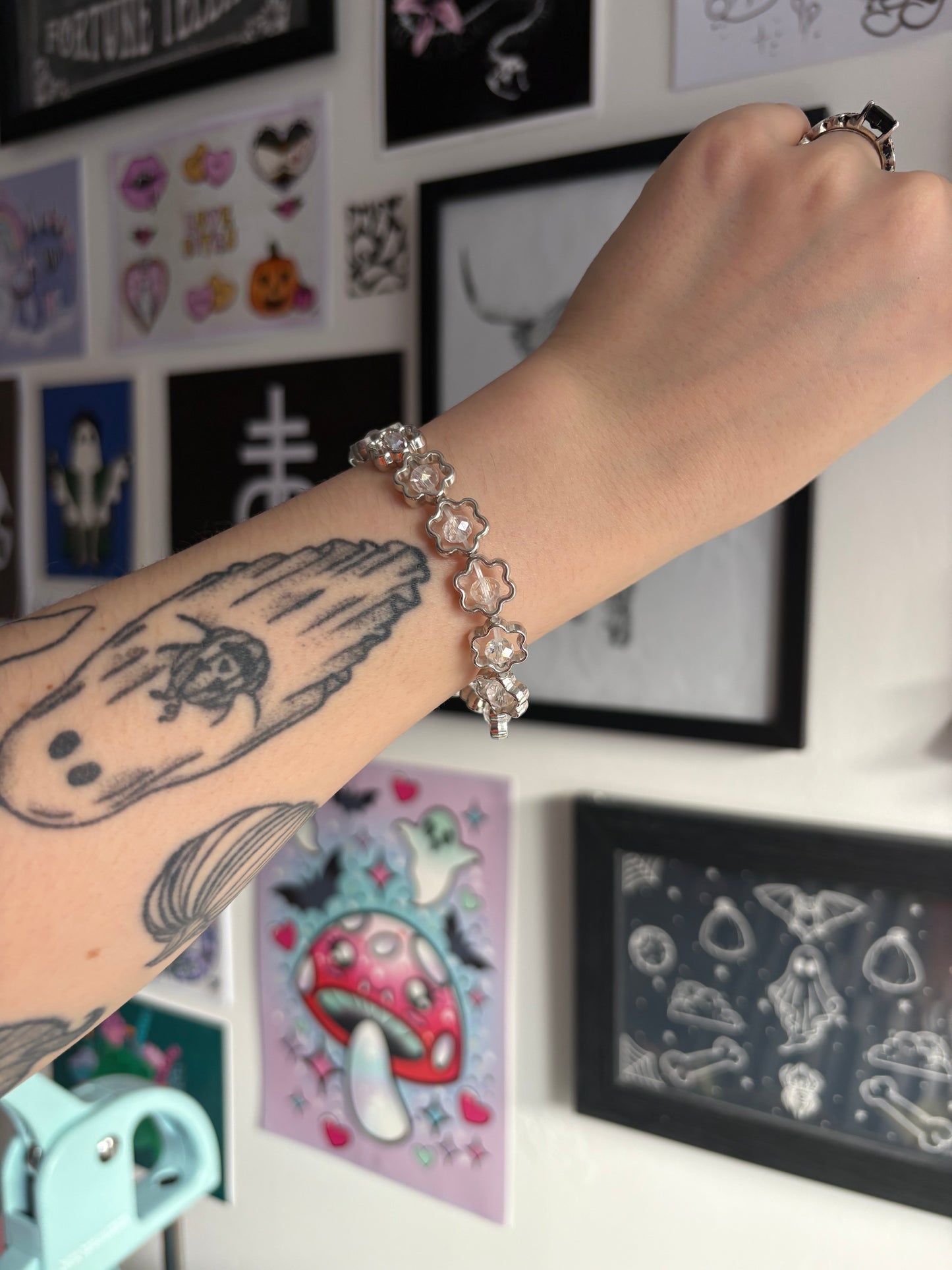 Silver Flowers Beaded Bracelet