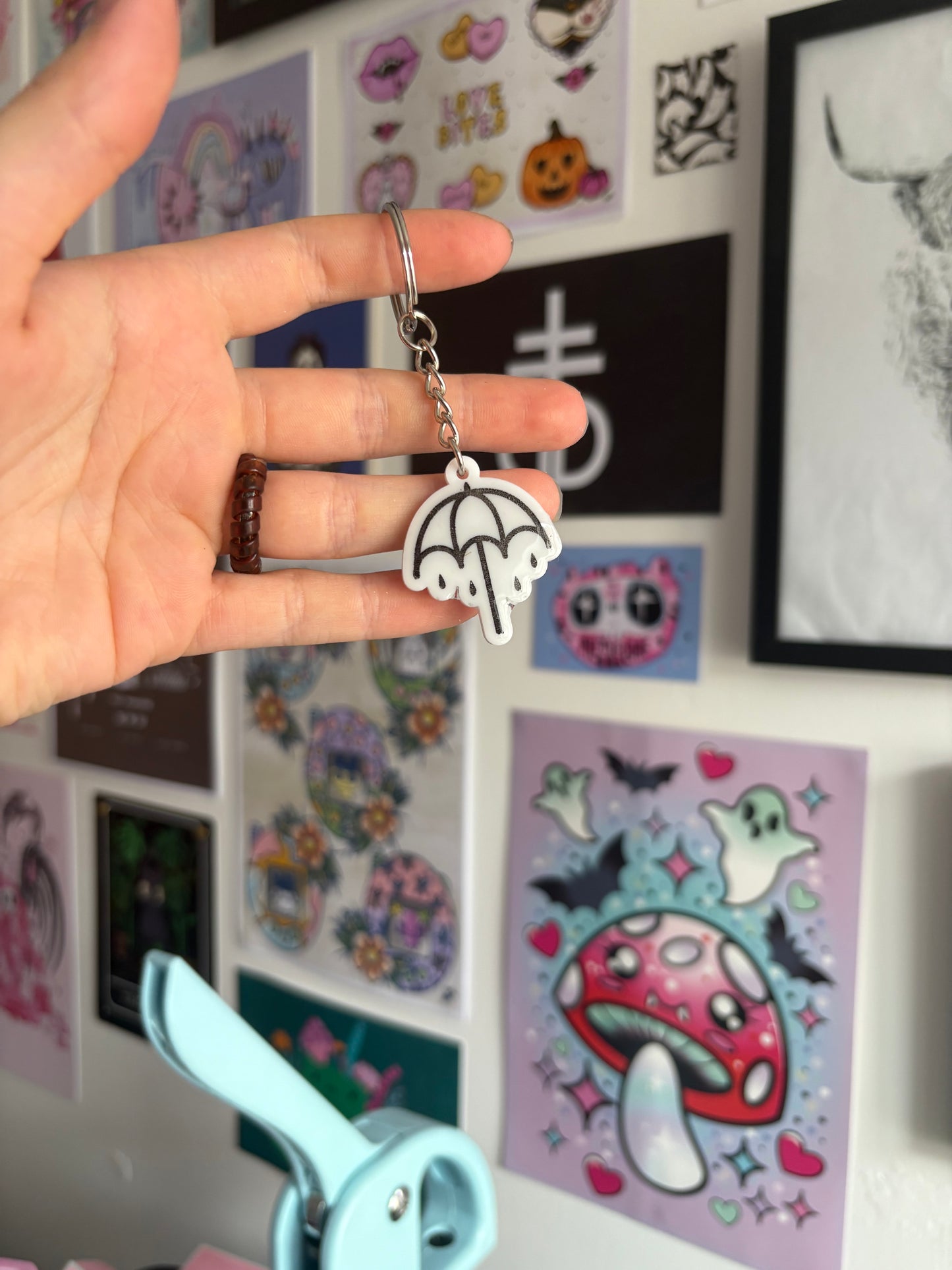 White Rainy Umbrella Keyring