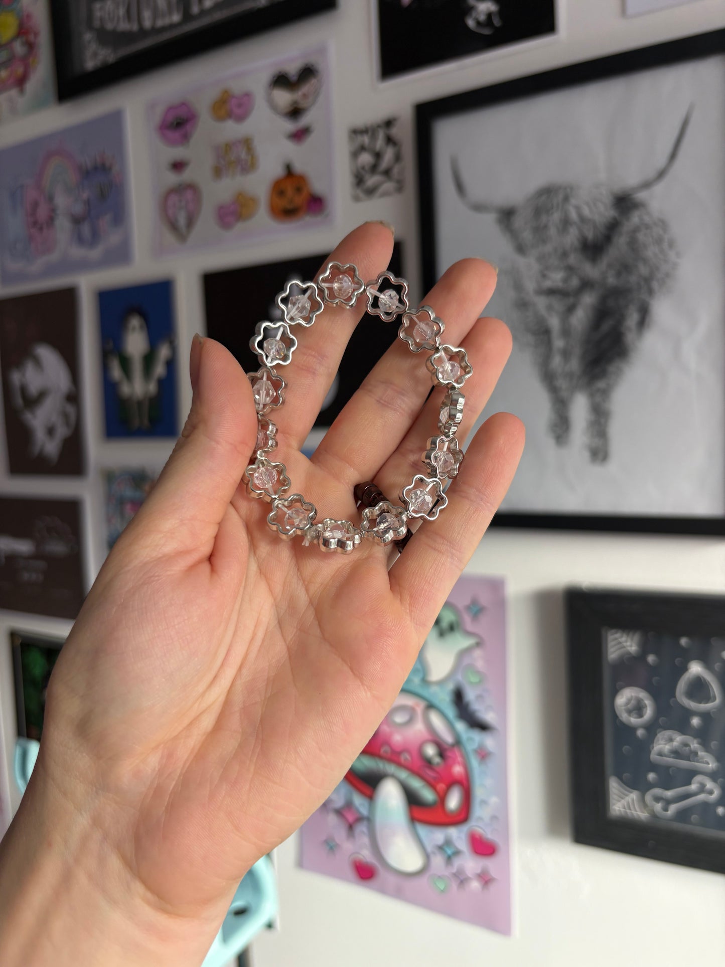 Silver Flowers Beaded Bracelet