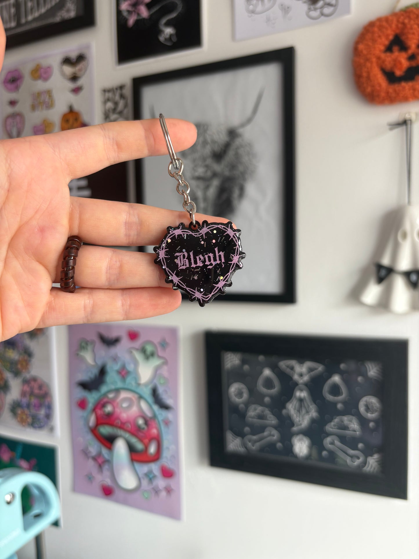 Black & Pink Blegh Barbed Heart Keyring