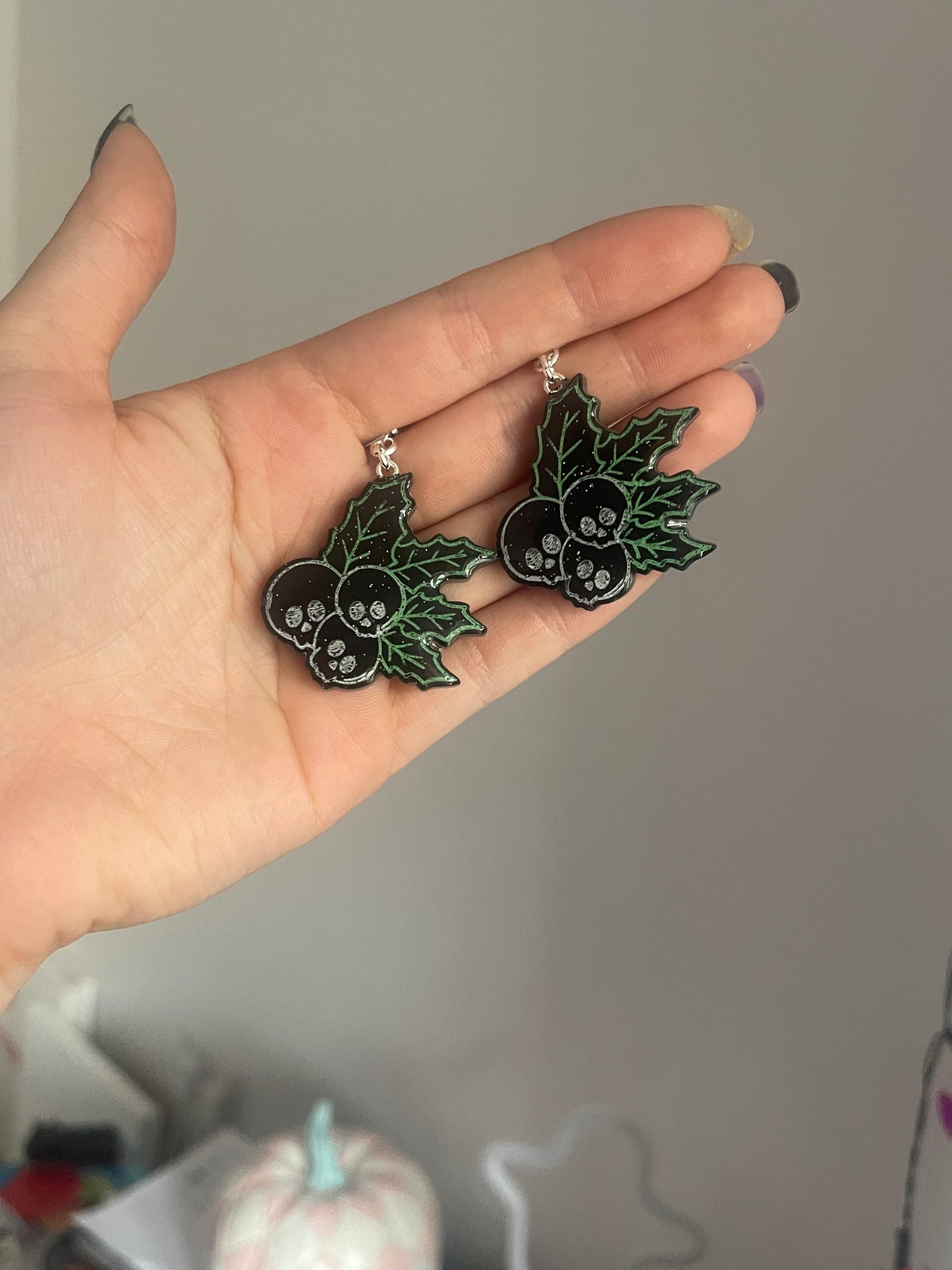 Skull Holly Earrings